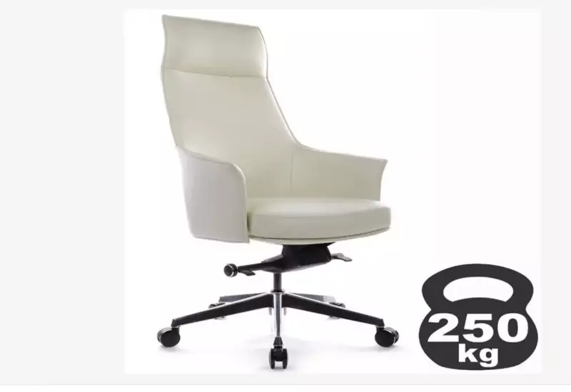 Кресло для руководителя RV Design Rosso Кожа кремово-белая. Срок поставки: 3-5 дней