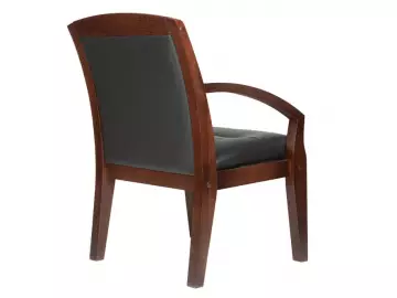 Стул офисный Congress люкс плюс Кожа черная/Орех Тай (М) Срок производства: 10 р д